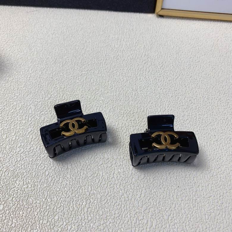 Chanel Hair Grab Clip  (2)